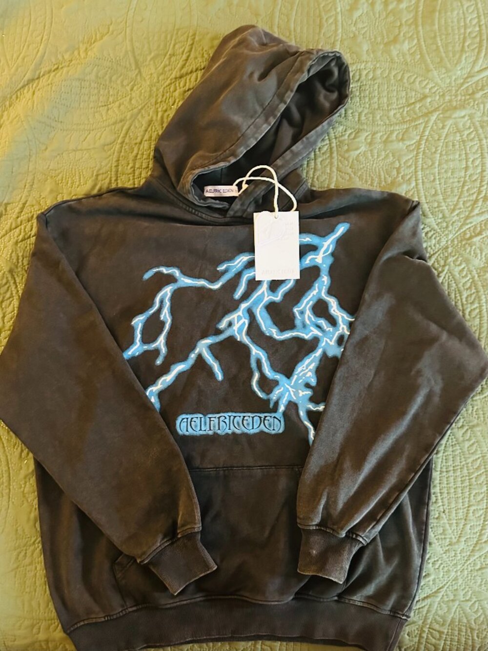 NWT Men's Aelfric Eden Black Lightning Bolt Graphic Hoodie - Size M